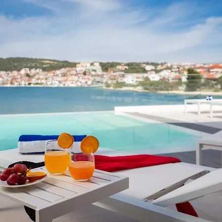 Villa Beachfront Milka With Pool