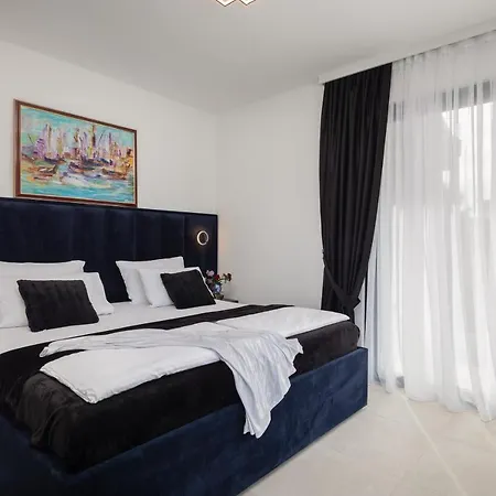 Villa Beachfront Milka With Pool