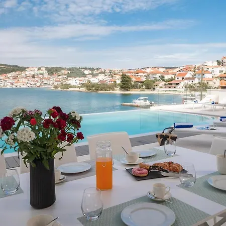 Beachfront Milka With Pool Вилла *