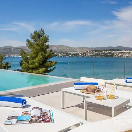 Beachfront Milka With Pool Вилла Трогир