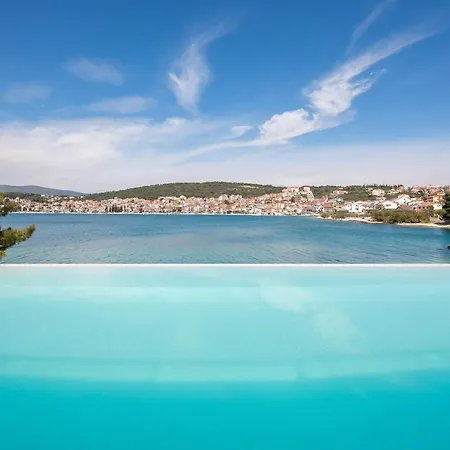Vila Beachfront Milka With Pool Trogir