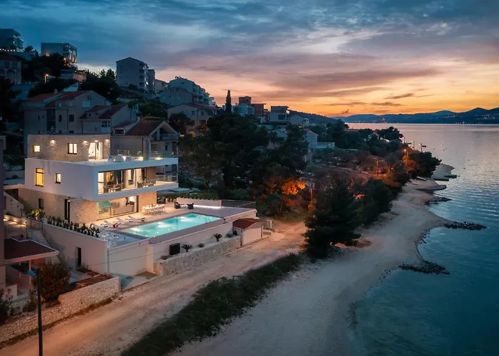 Beachfront Milka With Pool * Trogir