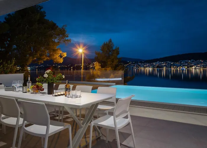 Beachfront Milka With Pool Vila Trogir