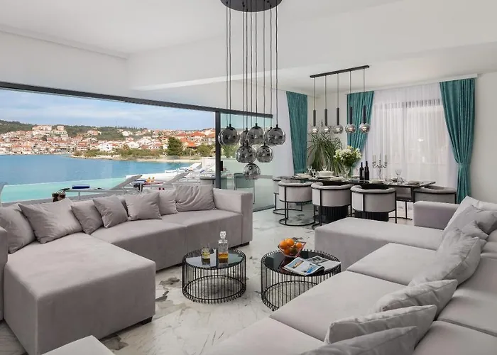 Beachfront Milka With Pool Vila *
