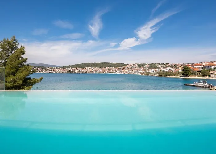 Vila Beachfront Milka With Pool Trogir