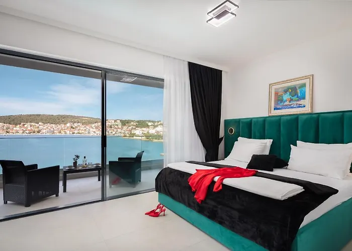 Beachfront Milka With Pool Vila
